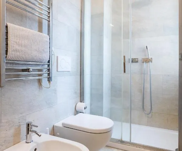 Appartamento Rosselli 13 Milano