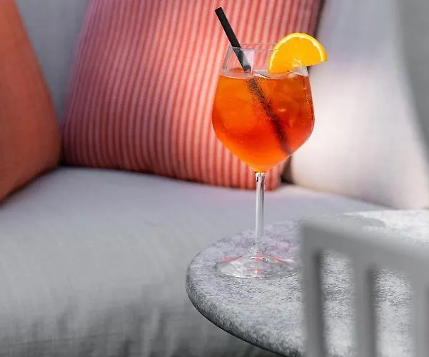 Boutique Martini 17 Hotel