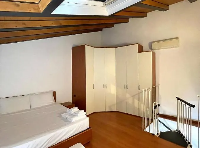 Lägenhetshotell Easy - And Navigli Milano