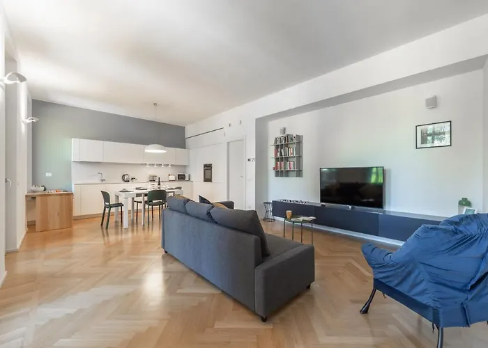 The Best Rent - Spacious Three-bedroom With Terrace Milán