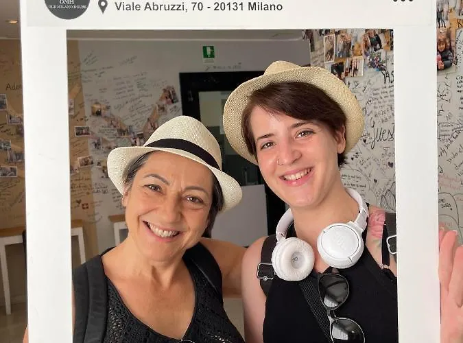 Lion & Youth Hostel Milano