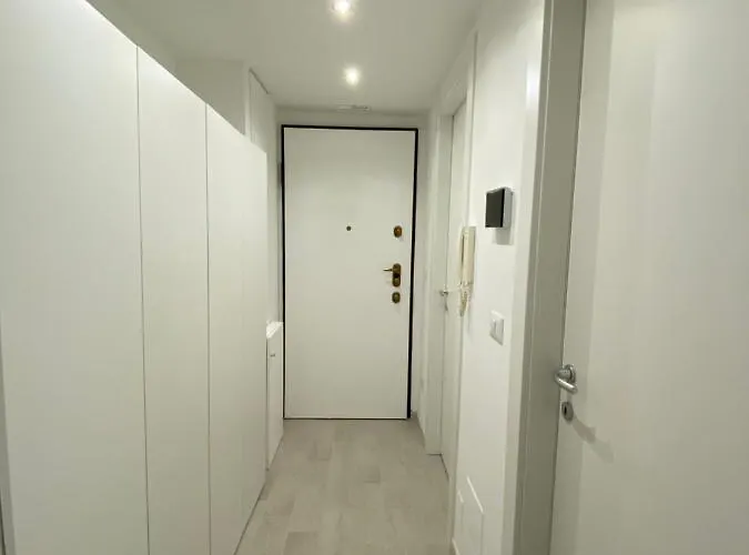 Апартаменты Lady Indigo San Siro *