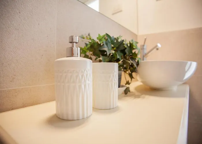 Bnbutler - Alfieri, 15 - Vecchie Atmosfere *