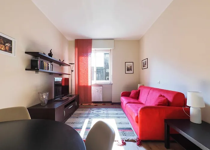 Mba24. Charming Close To Metro Fieracitylife Apartmán