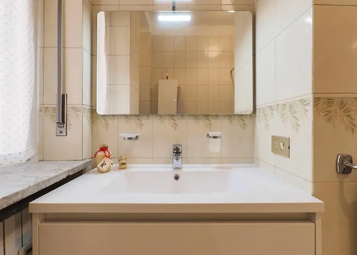 Apartmán Mba24. Charming Close To Metro Fieracitylife