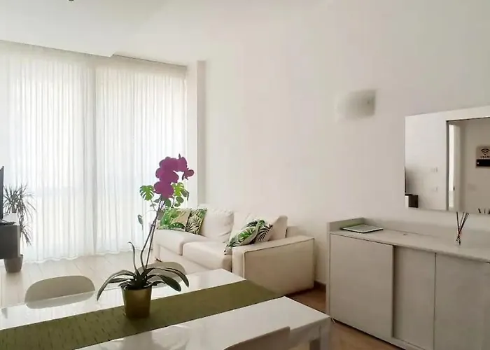 Duomo Cathedral * Milan