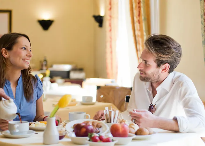 Regency ホテル 4*