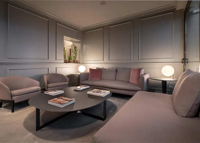 Отель Worldhotel Casati 18 Милан