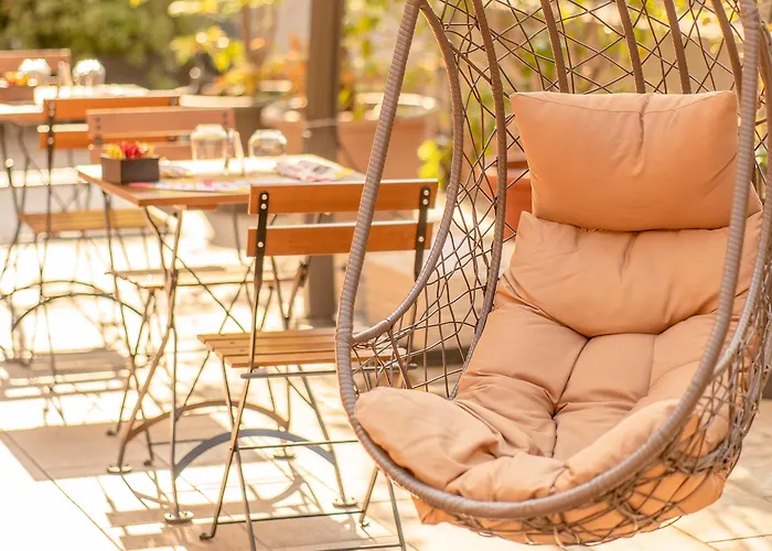 米兰市中心莱昂纳多酒店 4*