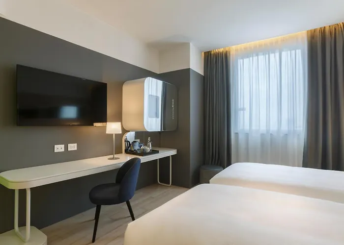 Voco Milan-fiere By Ihg 4*