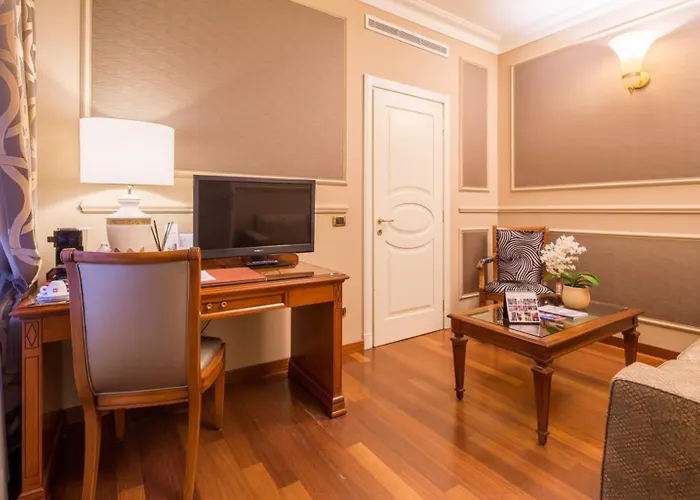 Grand Visconti Palace Otel 4*