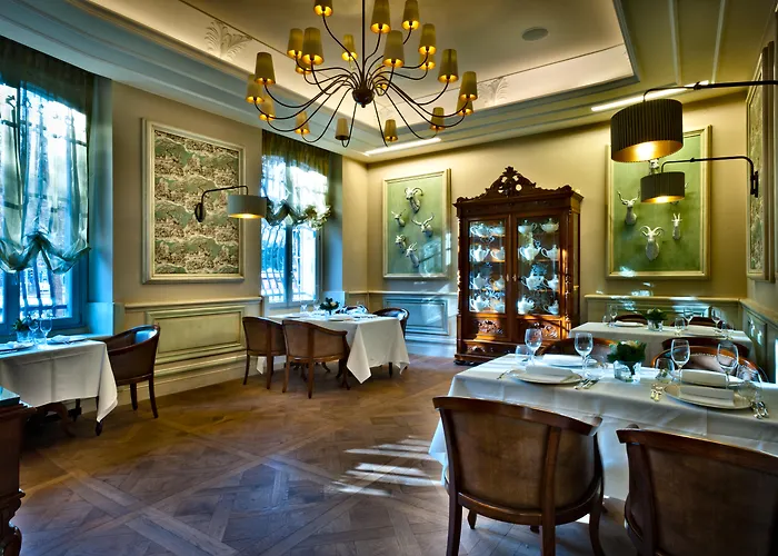 Chateau Monfort - Relais & Chateaux فندق ميلان