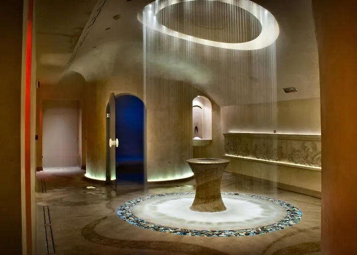 Chateau Monfort - Relais & Chateaux ميلان