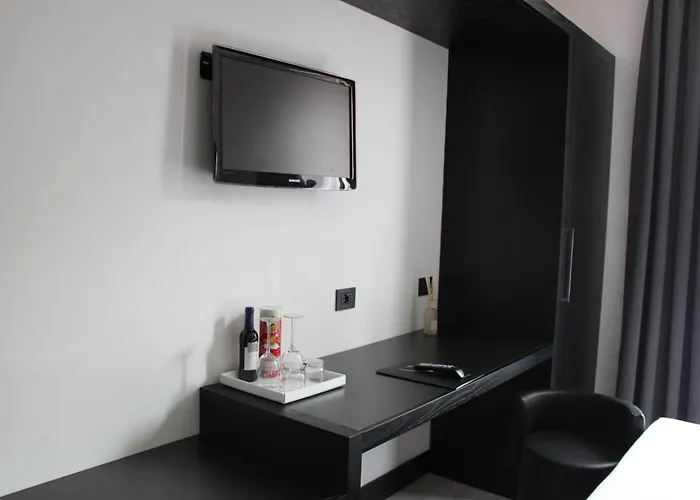 Lhp Napoleon Hotel Mediolan