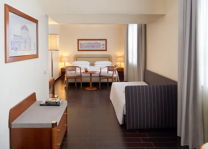 Starhotels Business Palace Otel