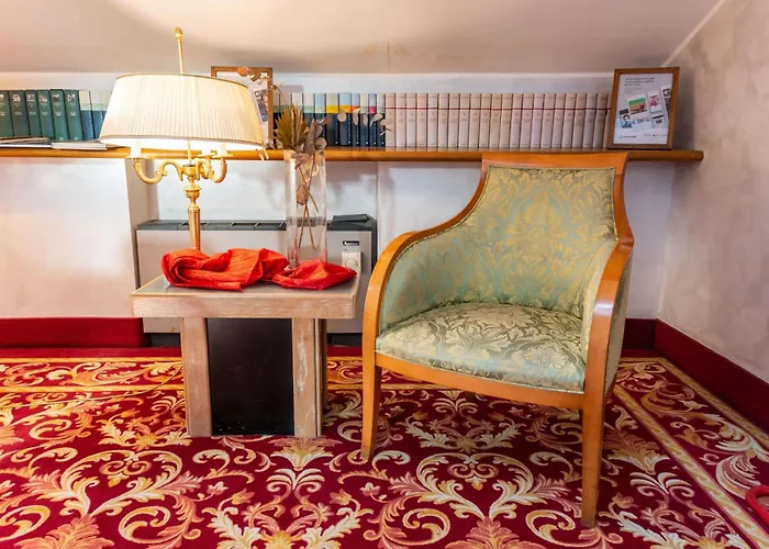 Отель Mirage Sure Collection By Western 4*