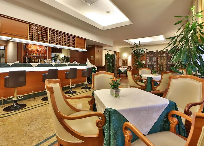 Отель Mirage Sure Collection By Western