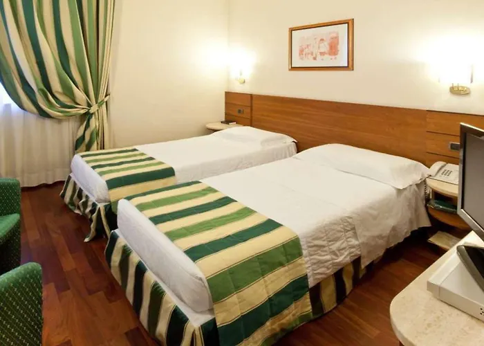 Отель Mirage Sure Collection By Western