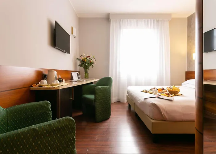 Hotel Mirage Sure Collection By Western 4*