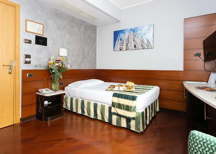 Отель Mirage Sure Collection By Western 4*