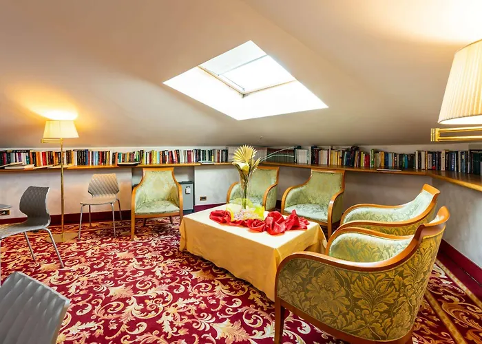 Отель Mirage Sure Collection By Western