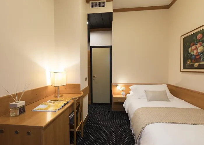 Mentana, By R Collection Hotell 4*