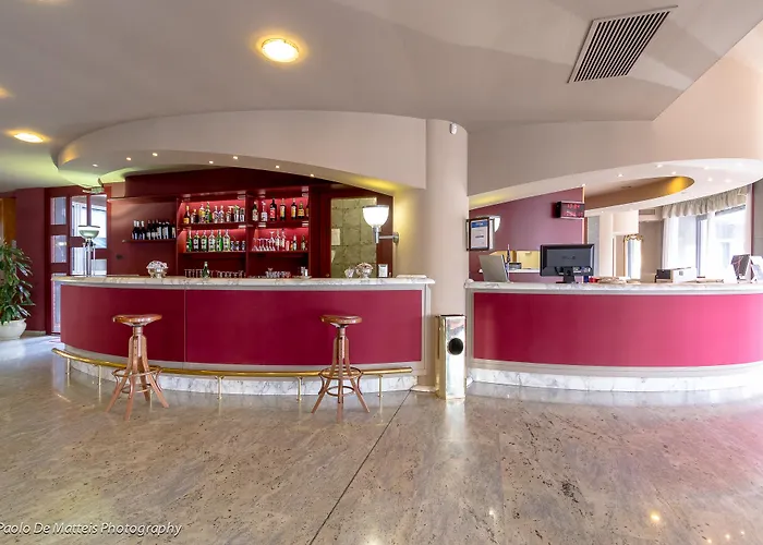 Sunflower 4* Milánó