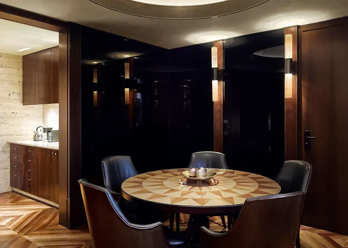 ホテル パーク ハイアット 5*