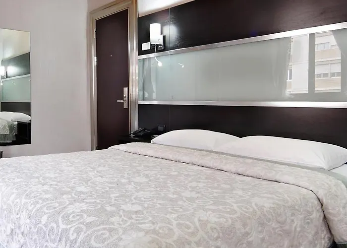 伯尔扎诺酒店 酒店