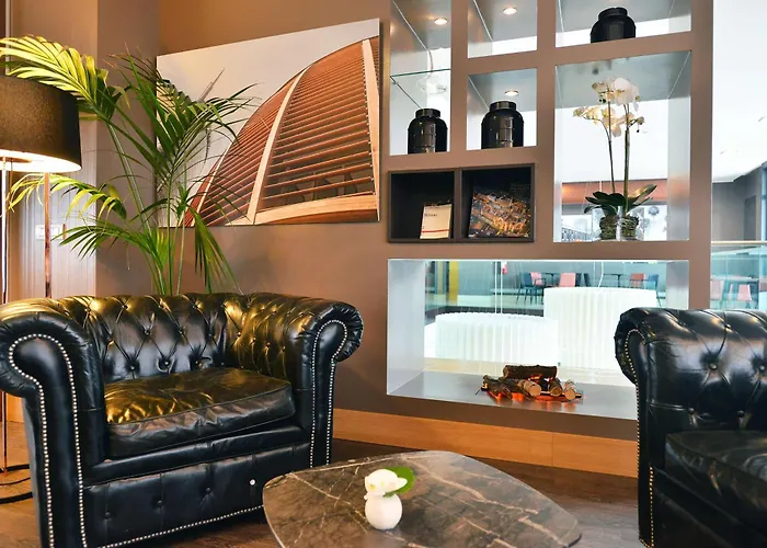 Hilton Garden North Отель 4*