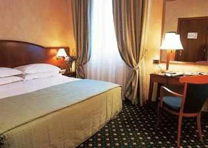 Otel Ascot 4*