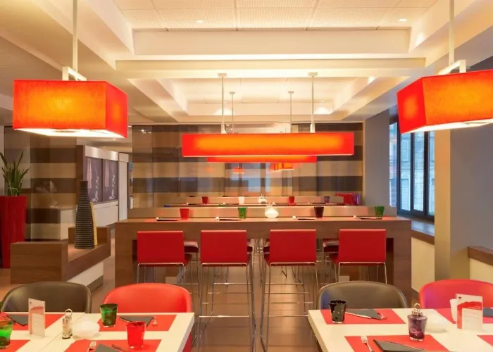 מלון Ibis Centro 3*