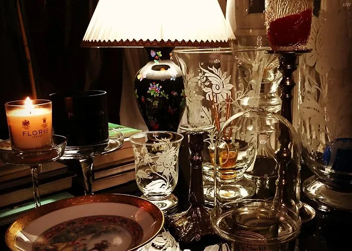 Bed & Breakfast Charming Elegant In Historic Art Nouveau Building,