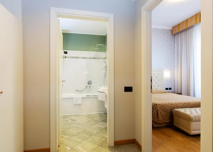 De La Gare 4* Milão