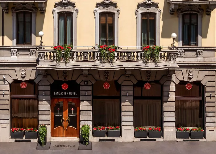 Lancaster מלון 3*