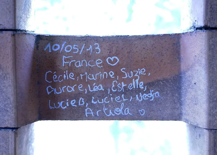 Aig Piero Rotta Hostel *