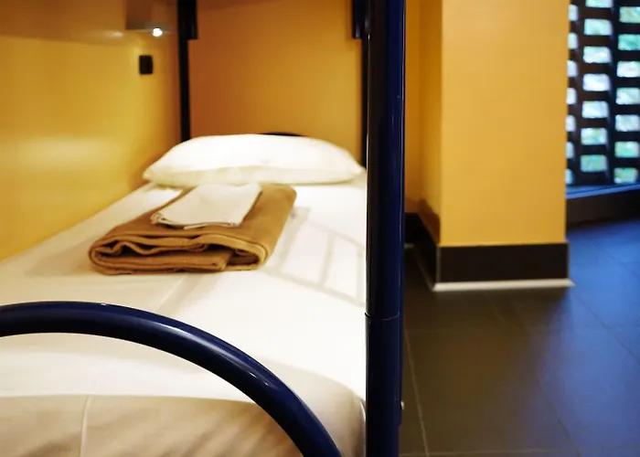 Aig Piero Rotta Hostel Milano