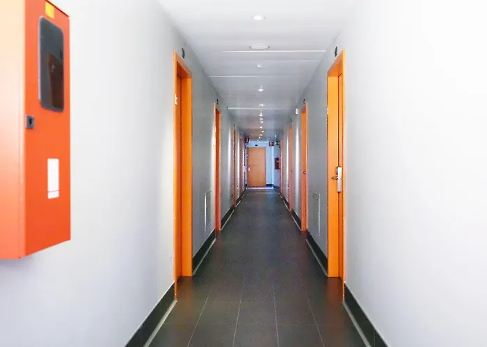 Aig Piero Rotta Hostel Milano