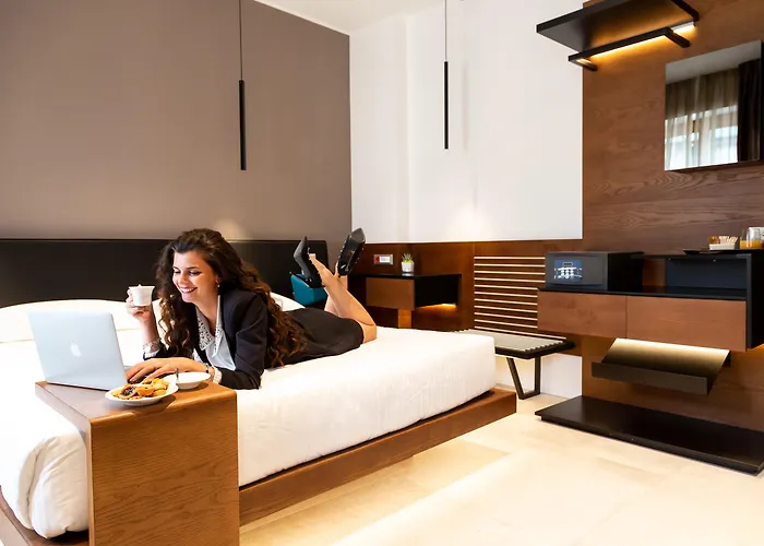 The Corner Duomo 4* Milano