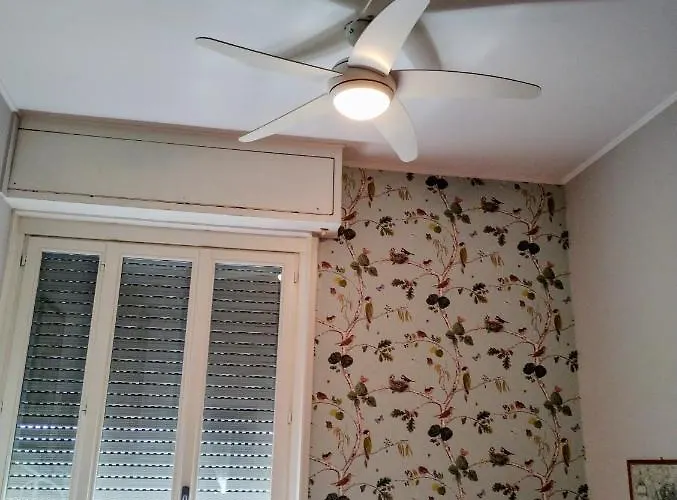 San Calocero - Private Bathroom - Wi-fi Отель типа 