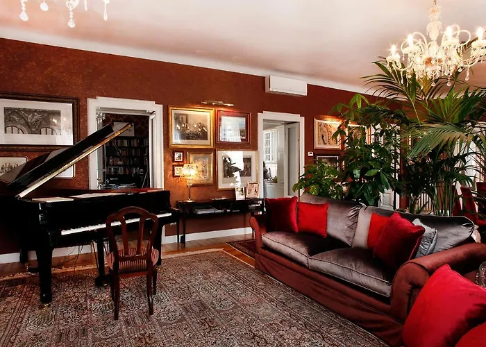 Bed & Breakfast Charming Elegant In Historic Art Nouveau Building, 3*