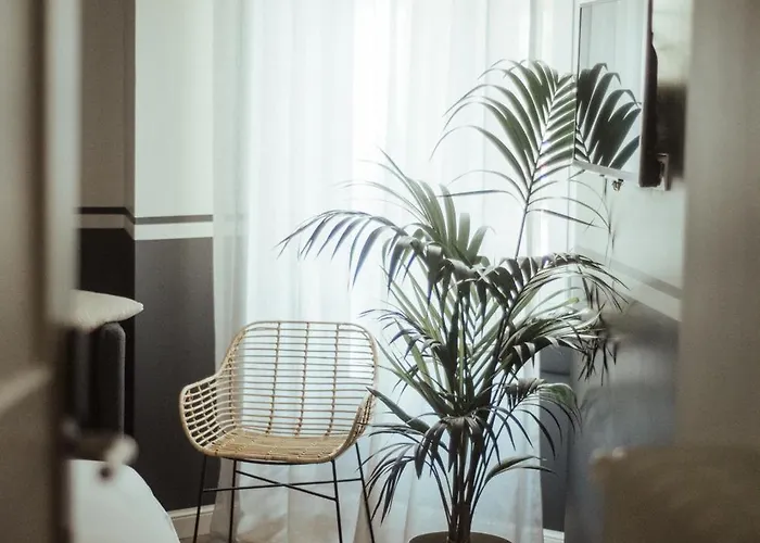 Pensión Ca Bela - Porta Romana 3*