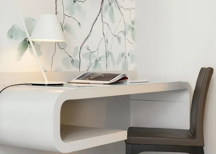 Montenapoleone Aparthotel 4*