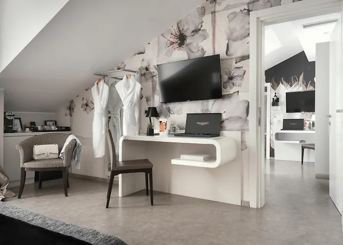 Montenapoleone 4* Milán