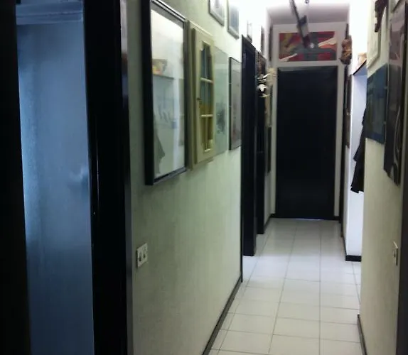 Two Beds In The Green Near The Fair Bed & Breakfast