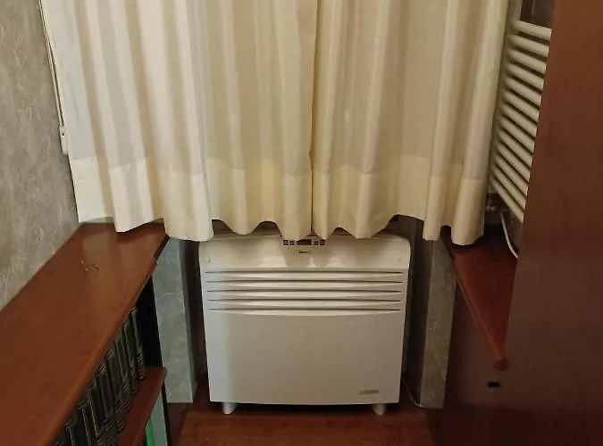 Апартаменты Elegant Apartment For 4 - Metro 5 Min - Duomo 10 Min - Milano