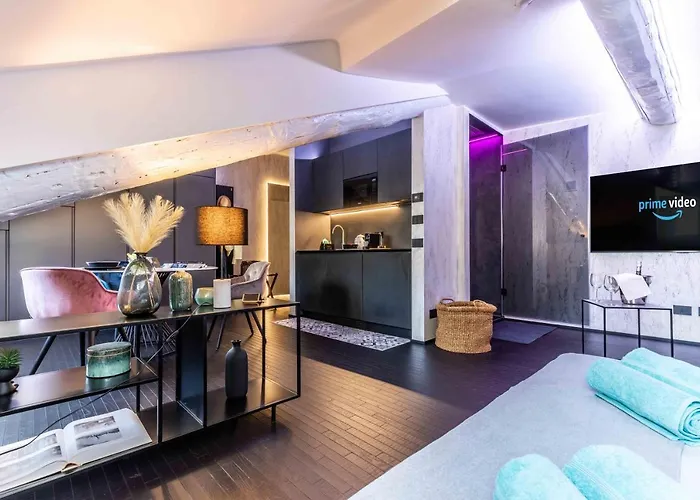 Quadrilatero Della Moda- Luxury Loft In The Heart Of The Fashion District * Milano