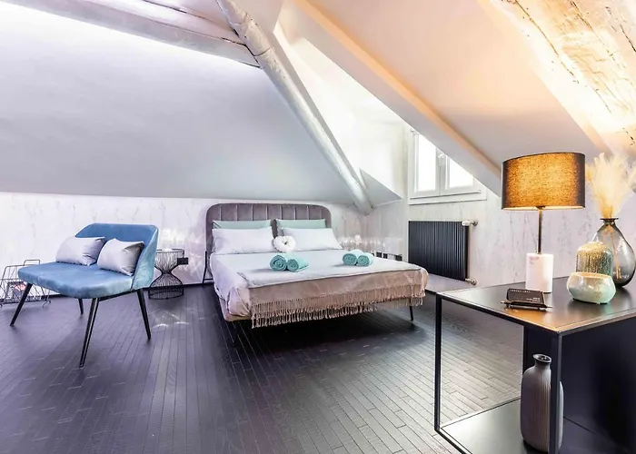 Daire Quadrilatero Della Moda- Luxury Loft In The Heart Of The Fashion District *