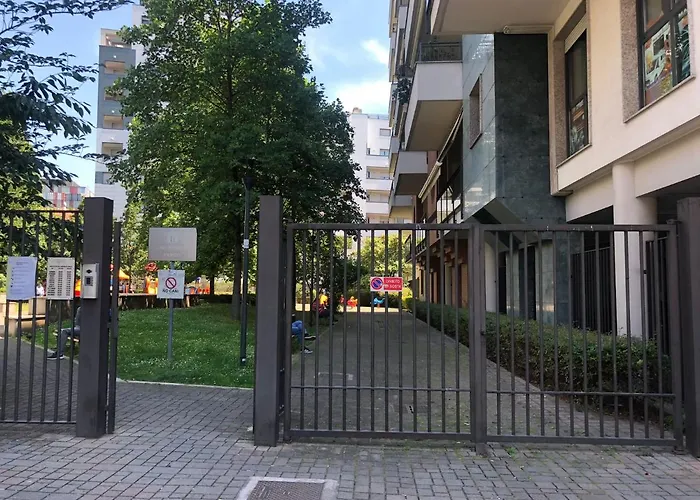 Апартаменты Sulla Metro 3 Gialla Maciachini