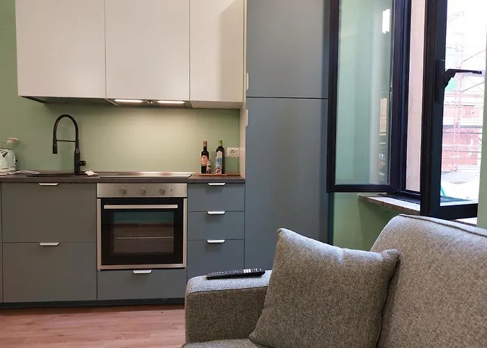 2 Via Fabio Mangone * Milano